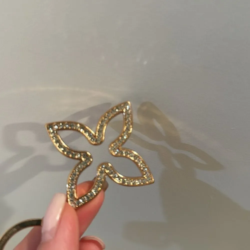 Fashion Jewelry Gold Flower Keychain